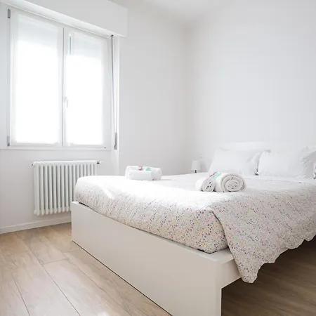 Eli - Royal Welcome Werona