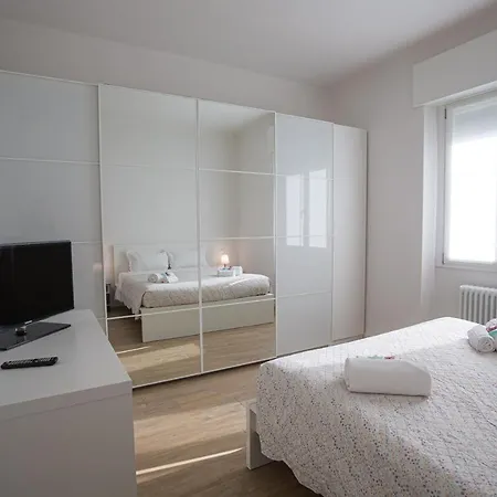 Eli - Royal Welcome Werona